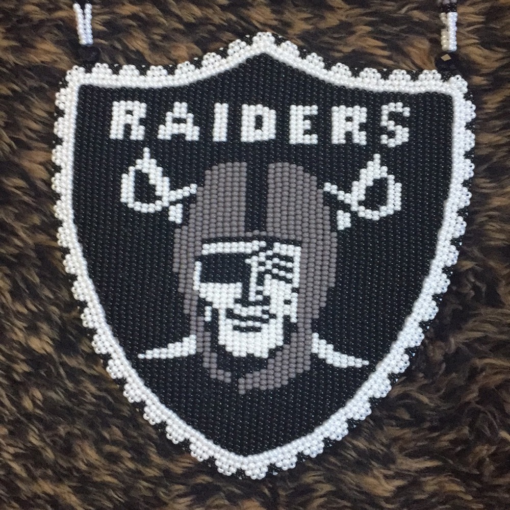 Oakland Raiders Hans Beaded Medallion